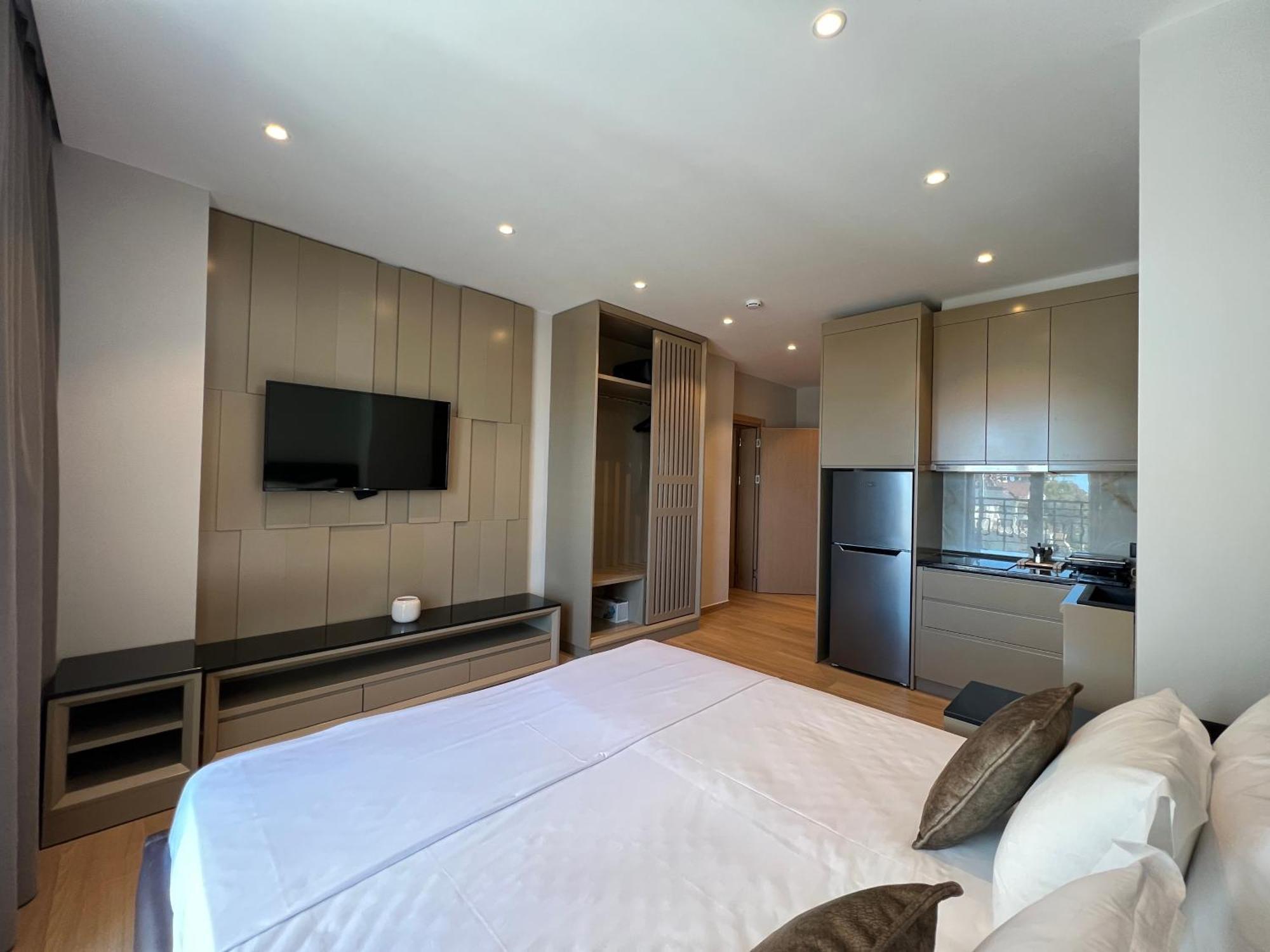 Coastline Luxury Apart Hotel 格勒姆 外观 照片