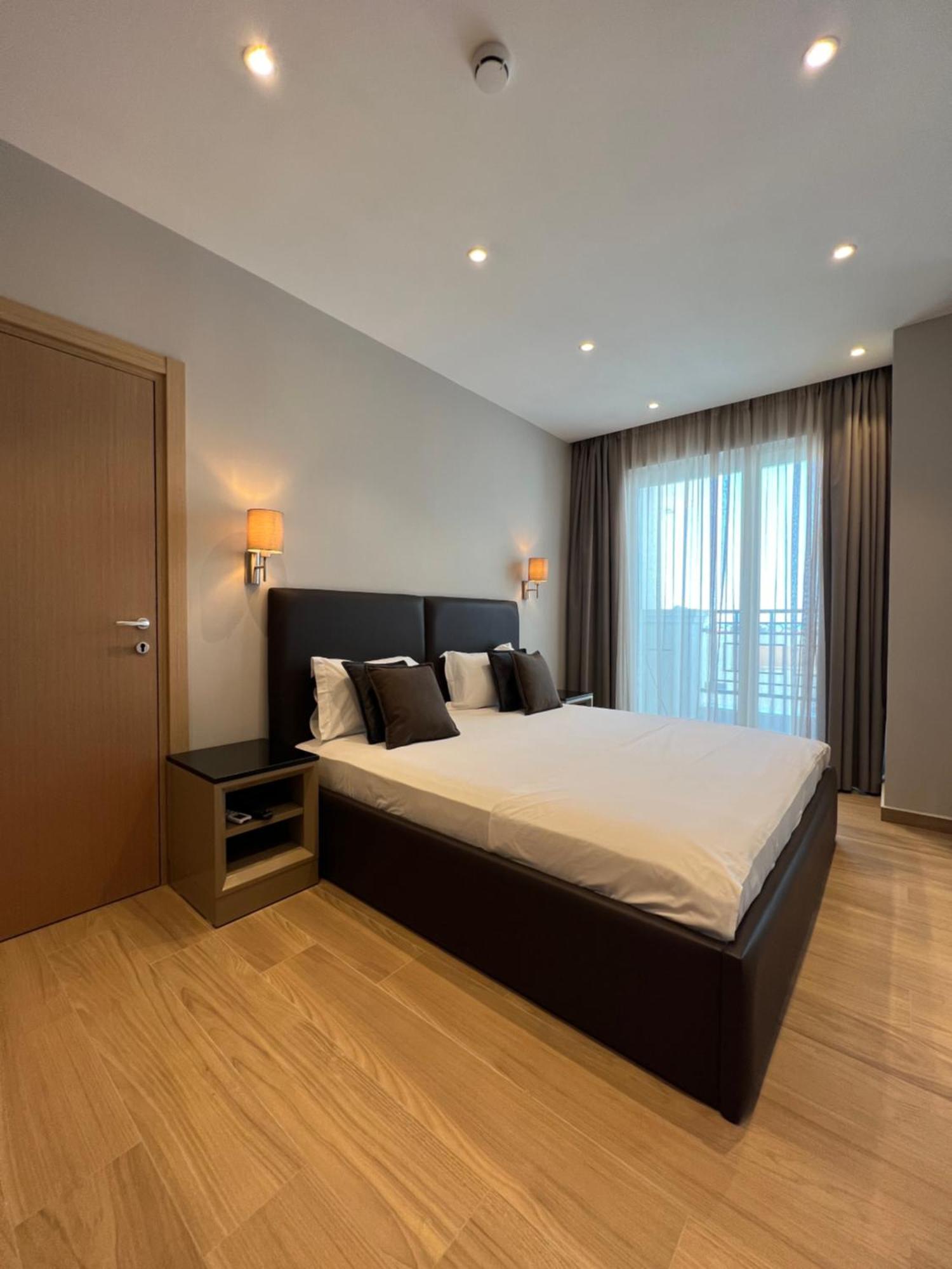 Coastline Luxury Apart Hotel 格勒姆 外观 照片