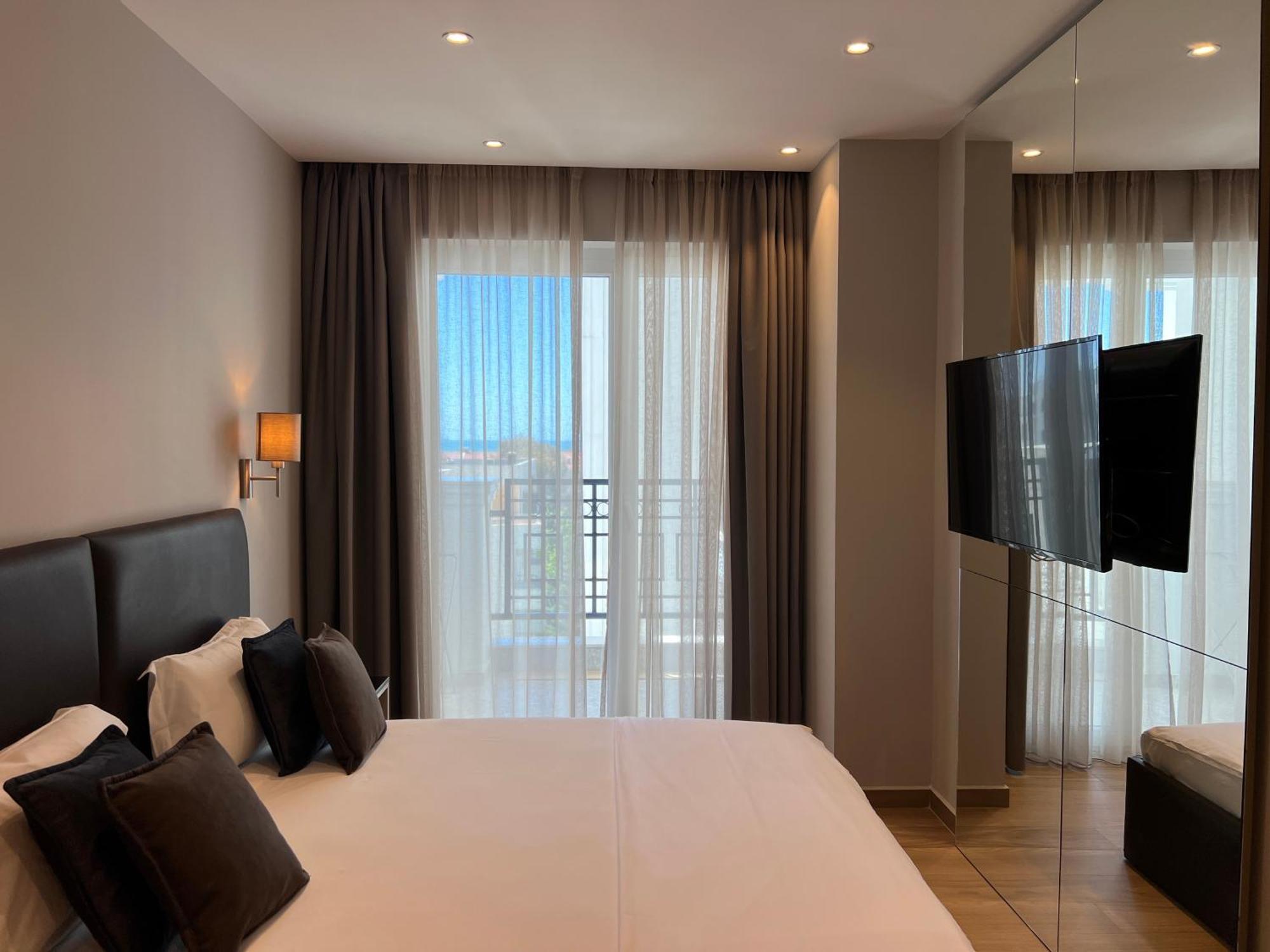 Coastline Luxury Apart Hotel 格勒姆 外观 照片